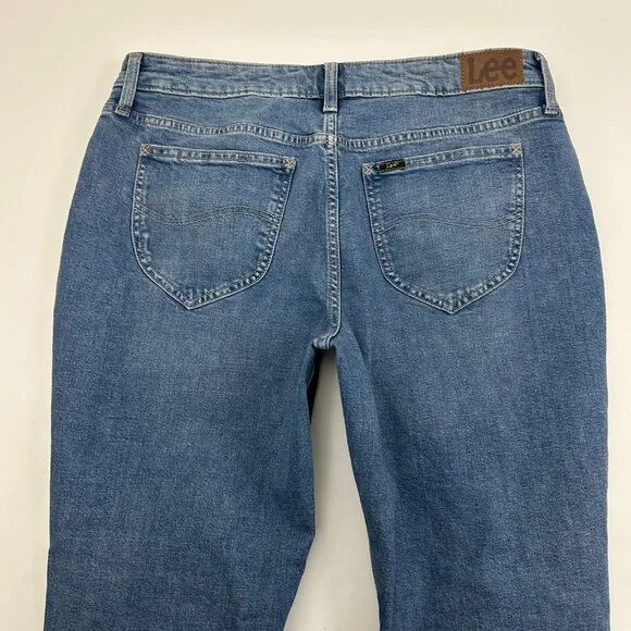 Lee Straight Leg Women's size 14 Medium Wash Blue Denim Jeans - Picture 4 of 4
